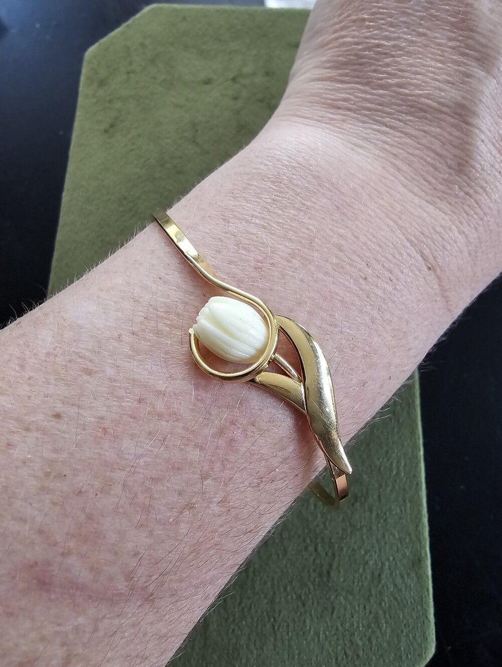 Vintage Avon Bracelet